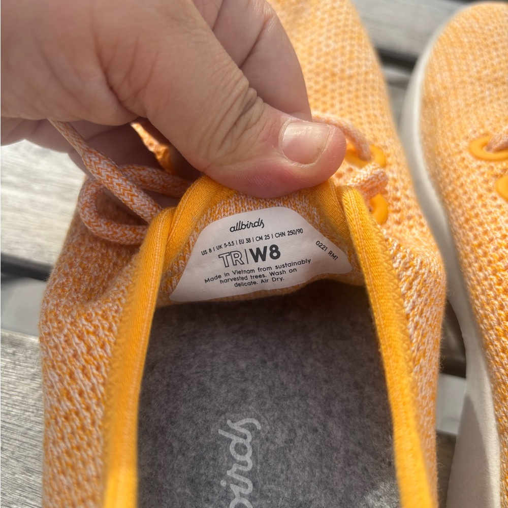 Allbirds Tree Runners Yellow Sneakers Womens 8 - Picture 8 of 9